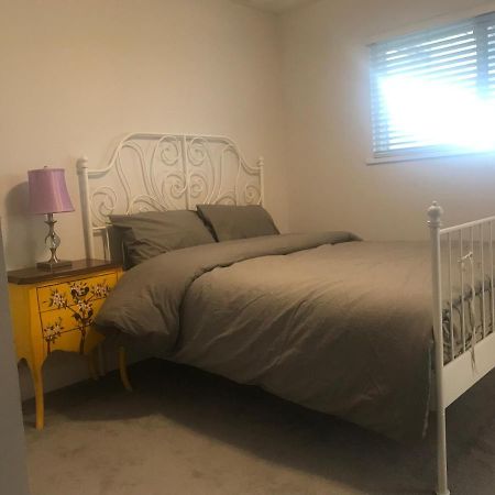 Large Suite With Separate Bathroom 리치먼드 외부 사진