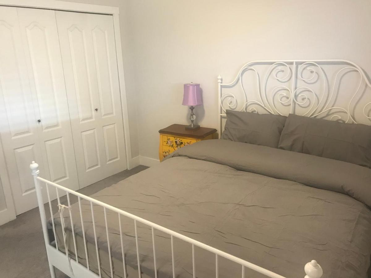 Large Suite With Separate Bathroom 리치먼드 외부 사진
